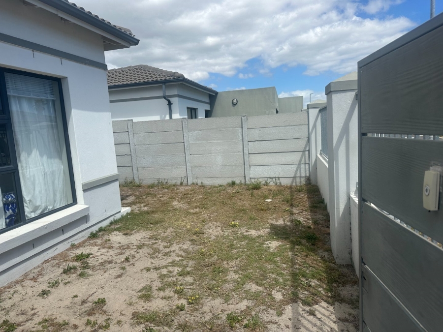 3 Bedroom Property for Sale in Table View Western Cape